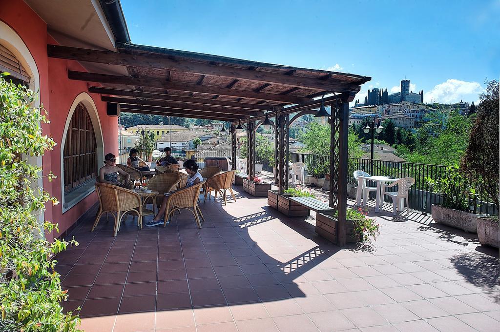 Hotel La Pergola Barga Ngoại thất bức ảnh