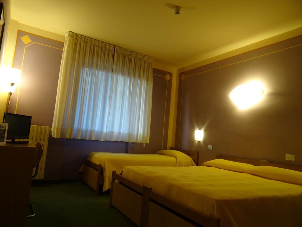 Hotel La Pergola Barga Ngoại thất bức ảnh