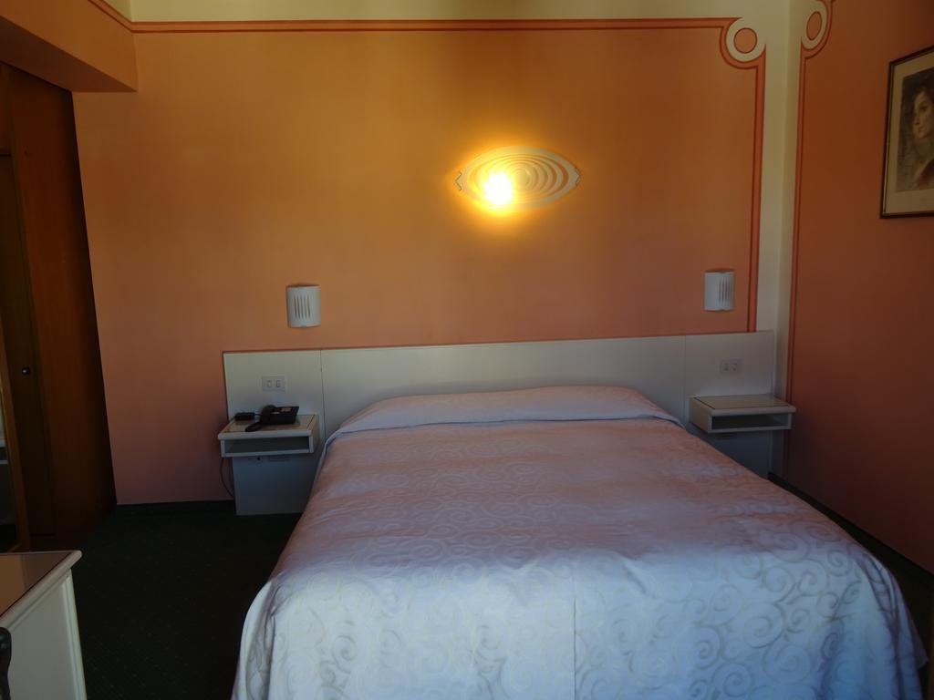 Hotel La Pergola Barga Ngoại thất bức ảnh