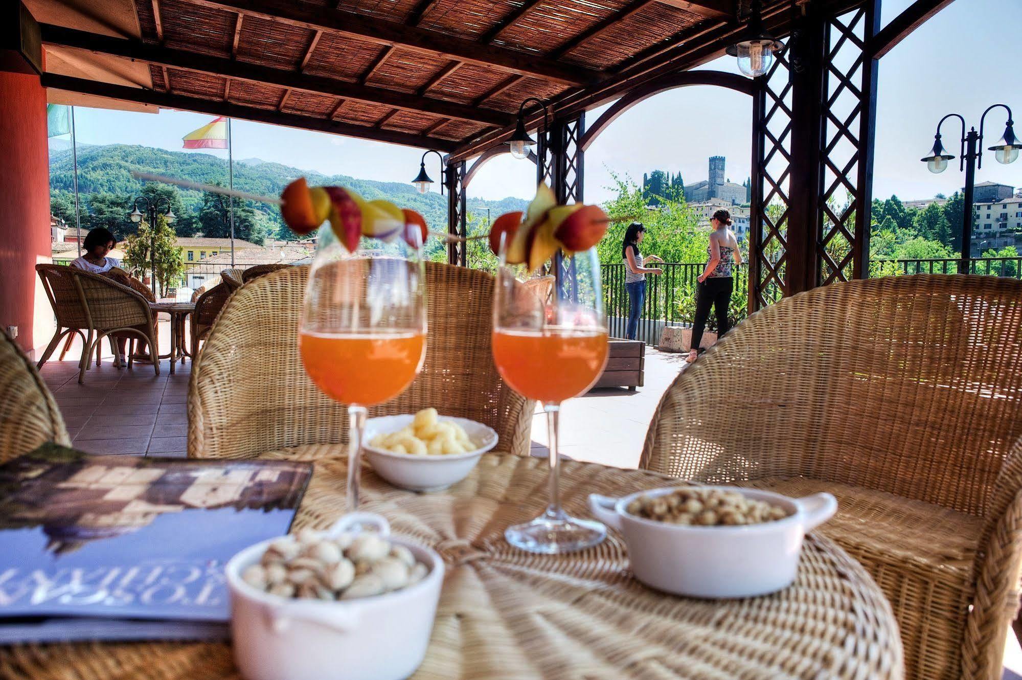 Hotel La Pergola Barga Ngoại thất bức ảnh